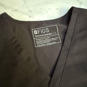 Figs Large Catarina Scrub Top in Black